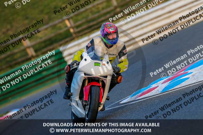 PJM Wedding Photography;enduro digital images;event digital images;eventdigitalimages;mallory park;mallory park photographs;mallory park trackday;mallory park trackday photographs;no limits trackdays;peter wileman photography;racing digital images;trackday digital images;trackday photos